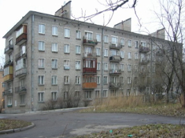 "Хрущевка" 1-528 кп серия. Цены на пластиковые окна в типовых домах в Санкт-Петербурге.
