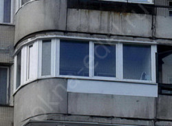 Фото 02. Особенности остекления балкона и лоджии окнами ПВХ в домах 137 серии в СПб.